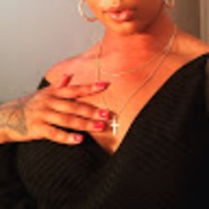 Meet your Posher, Mia